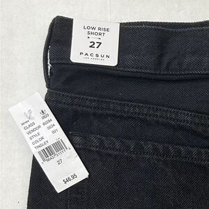 NEW - Low Rise Pacsun Shorts black
